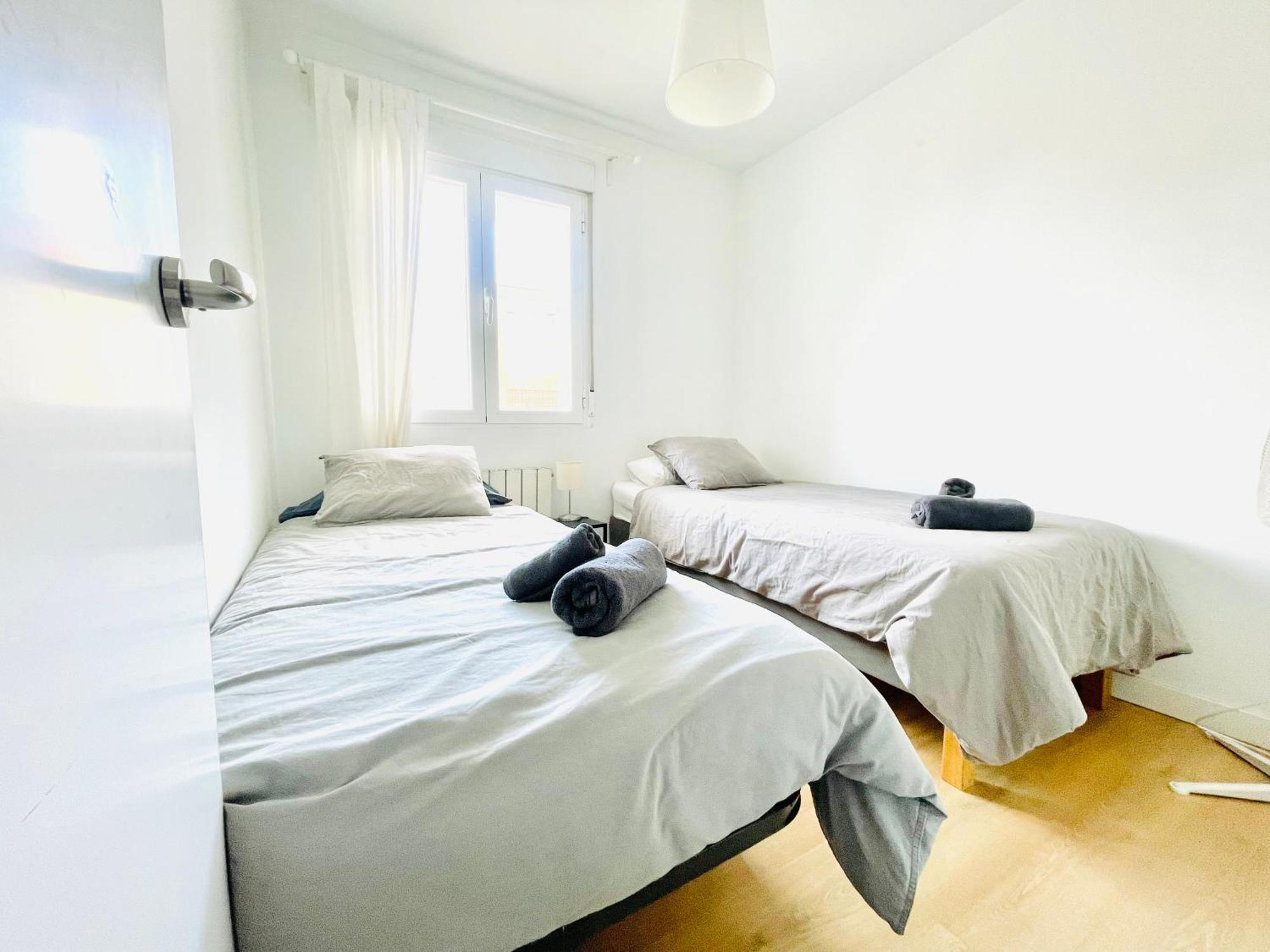 Piso Acogedor Y Tranquilo - Junto A Ifema Y Aerop. Apartment Madrid Exterior photo